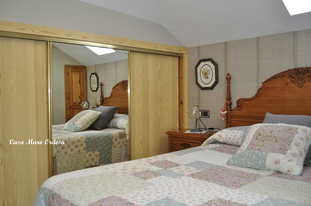 e. Apartamento ático abuhardillado con bacón