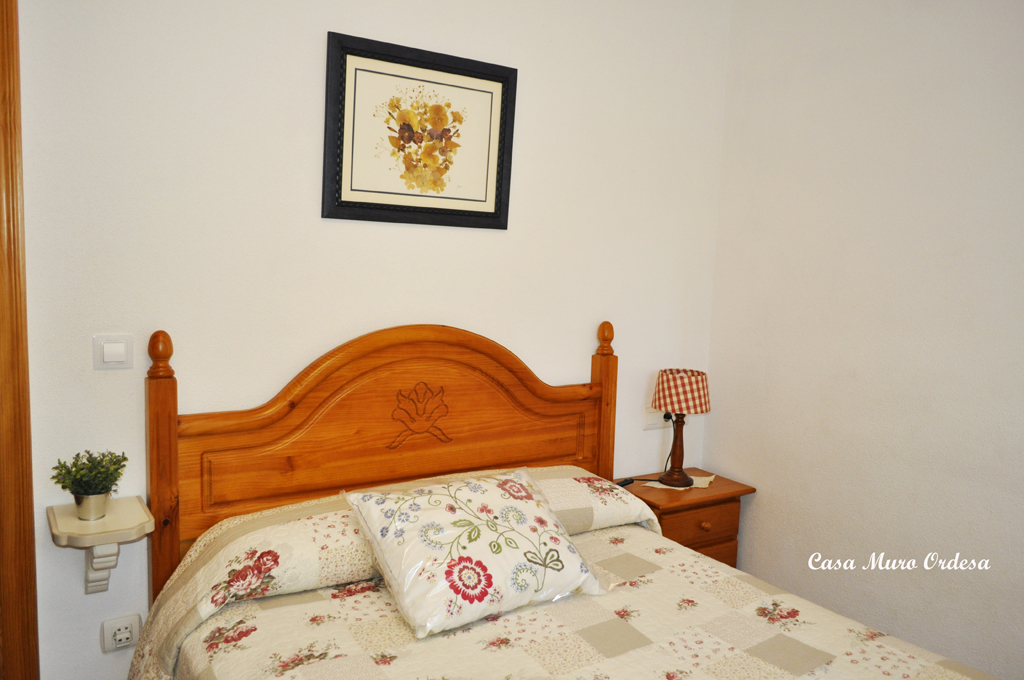 d. Apartamento segundo izquierda.